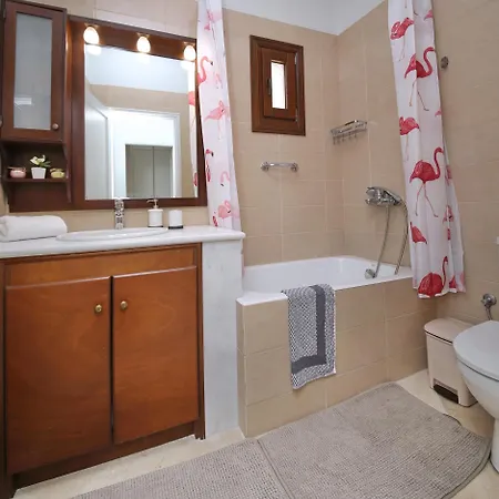 Lägenhet Rodianna House *